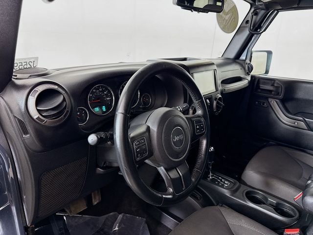 Used 2017 Black Jeep Unlimited Sport image 9