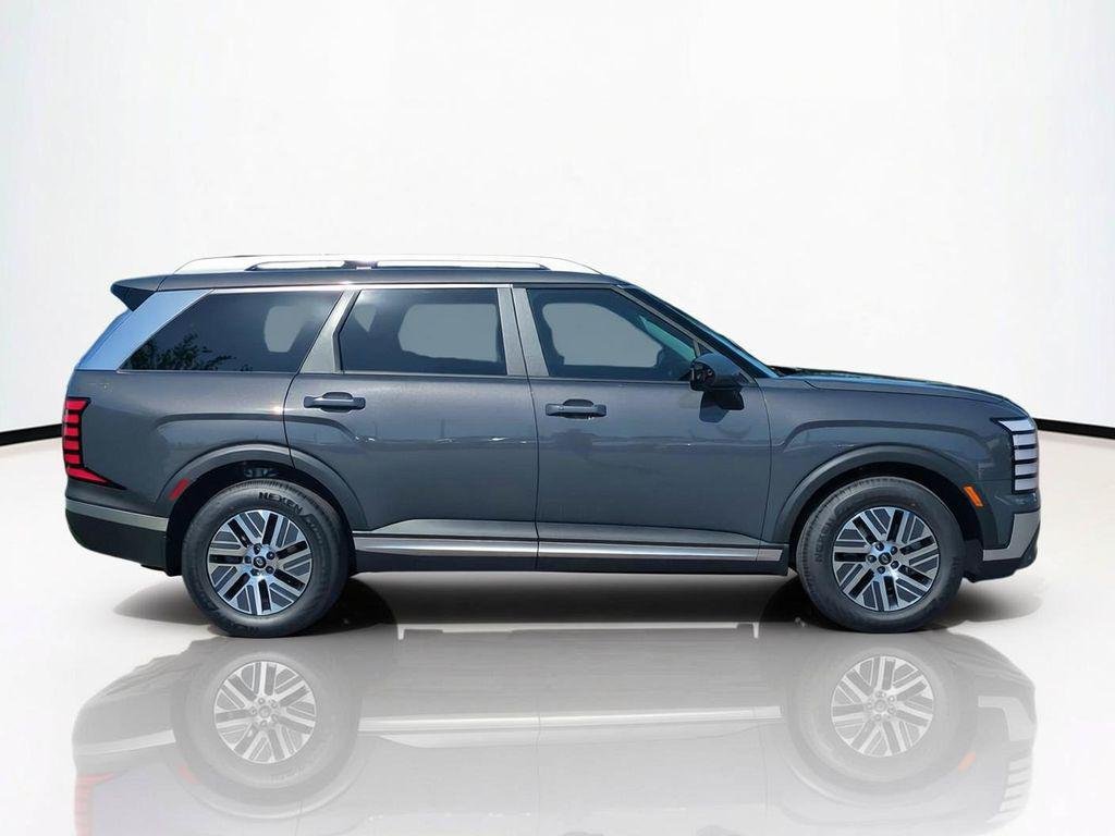 New 2027 Gray Hyundai Blue SEL 7P image 4