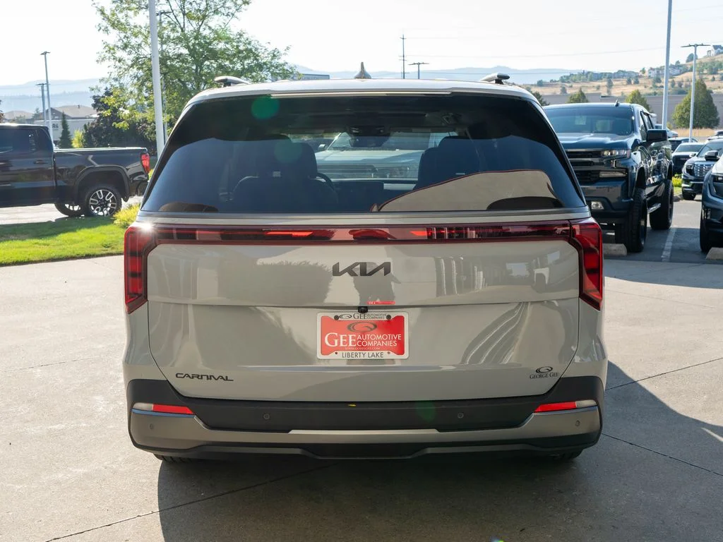 New 2027 White Kia SX image 6
