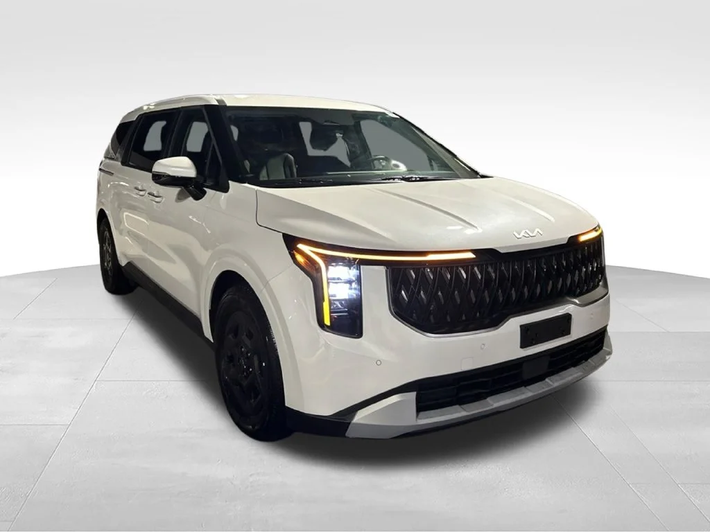 Used 2026 White Kia LX image 8