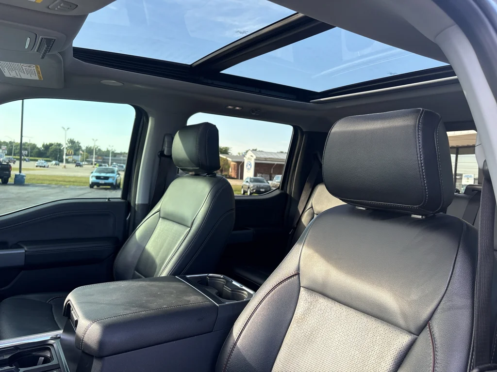 Used 2024 Gray Ford LARIAT image 10
