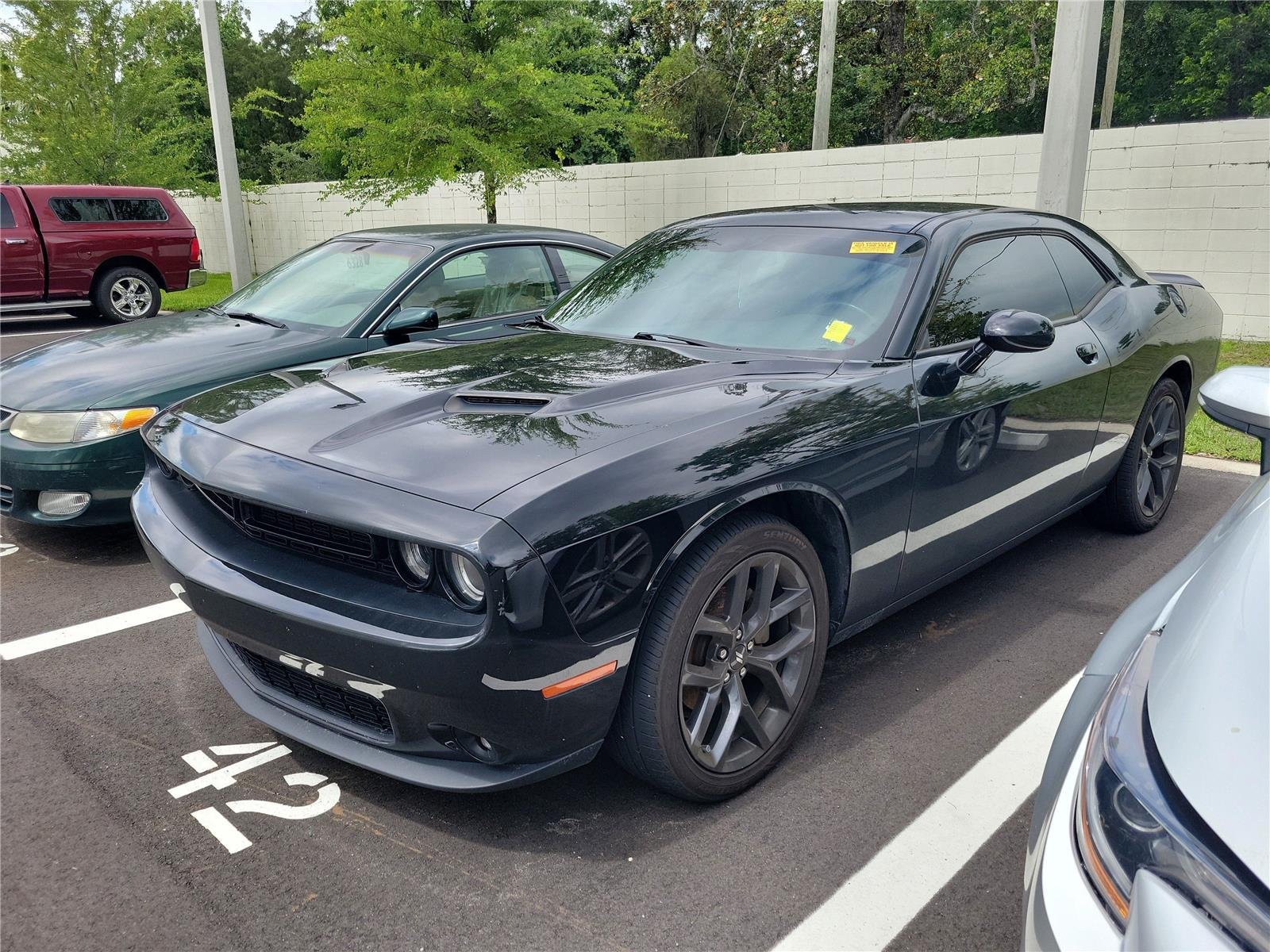 2022 Dodge Challenger SXT Auto's photo