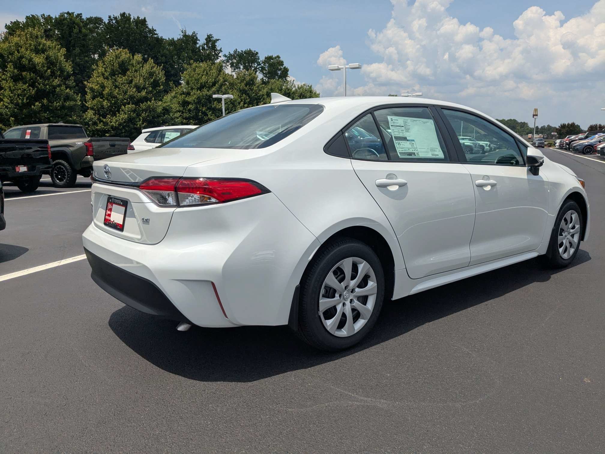 New 2026 Wind Chill Pearl Toyota LE image 4