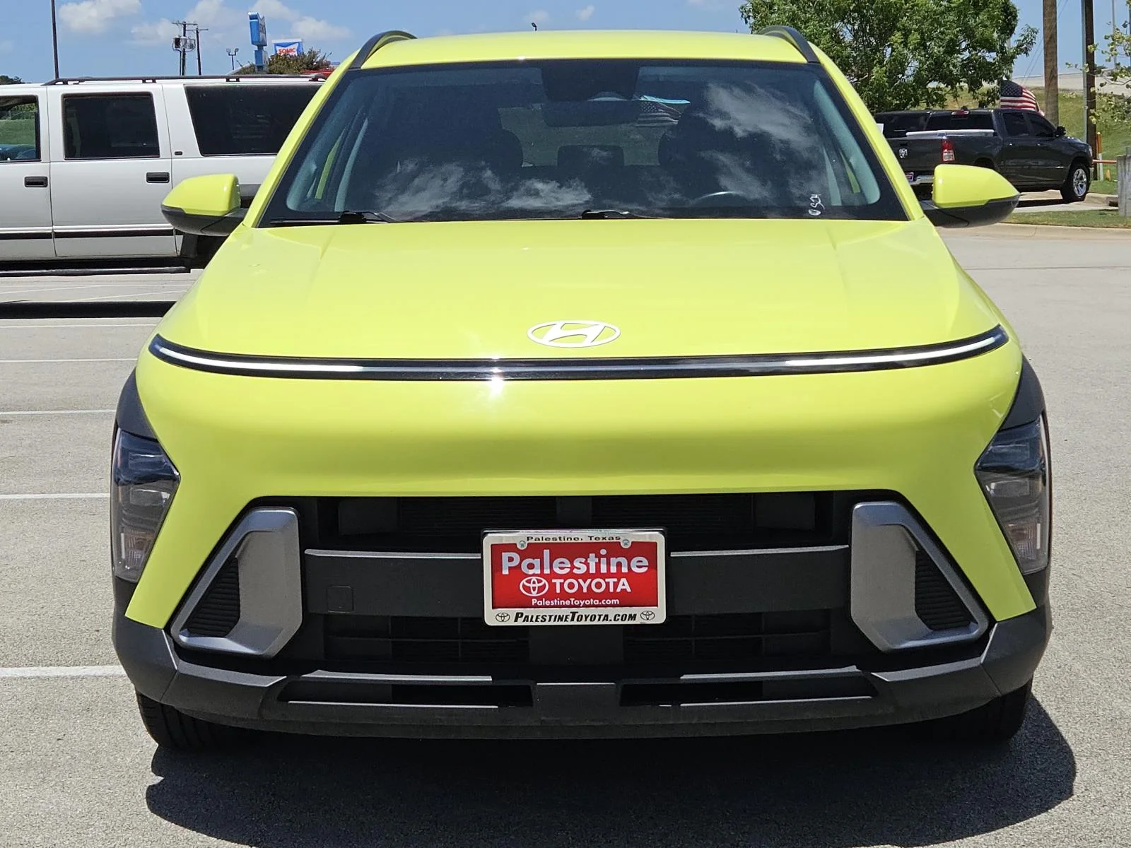 Used 2024 Neoteric Yellow Hyundai SEL FWD image 2