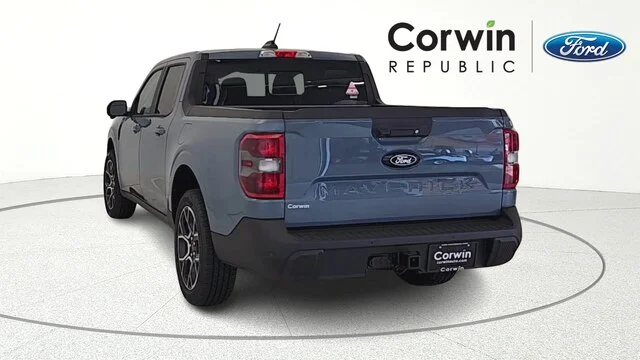 New 2026 Azure Gray Metallic Tri-Coat Ford Lariat® image 30