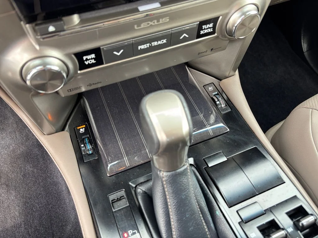 Used 2021 Gray Lexus 460 image 28