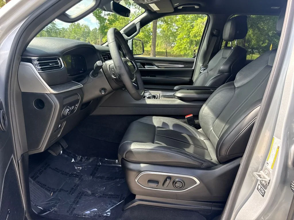 Used 2022 Silver Jeep Series II image 12