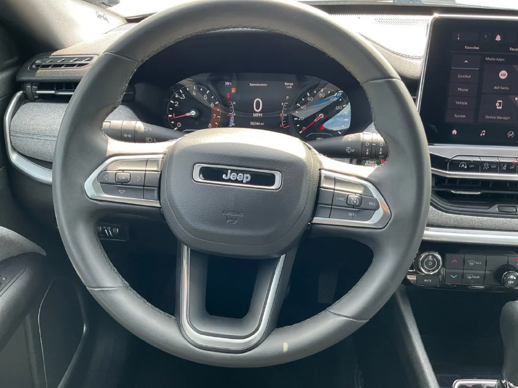 Used 2024 Black Jeep Latitude image 16