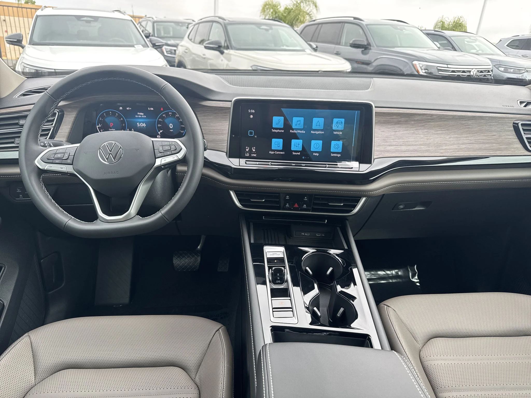 New 2026 Opal White Pearl Volkswagen 2.0T SEL image 9