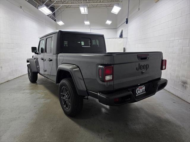 New 2025 Granite Crystal Metallic Clear-Coat Exterior Paint Jeep Sport S image 19
