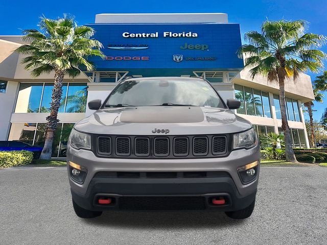 Used 2020 Silver Jeep Trailhawk image 3