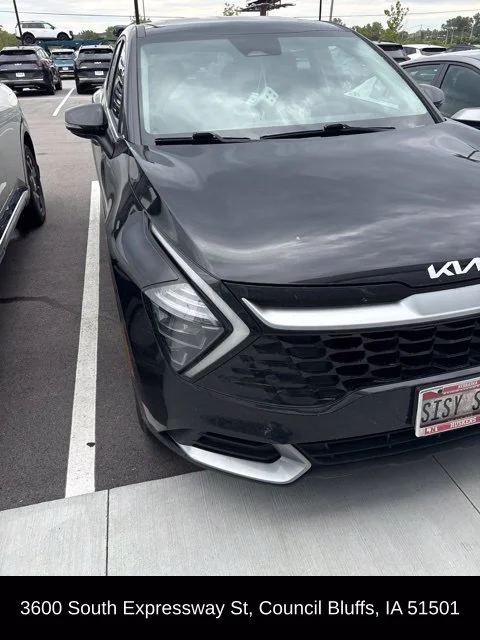 Used 2023 Black Kia EX image 5
