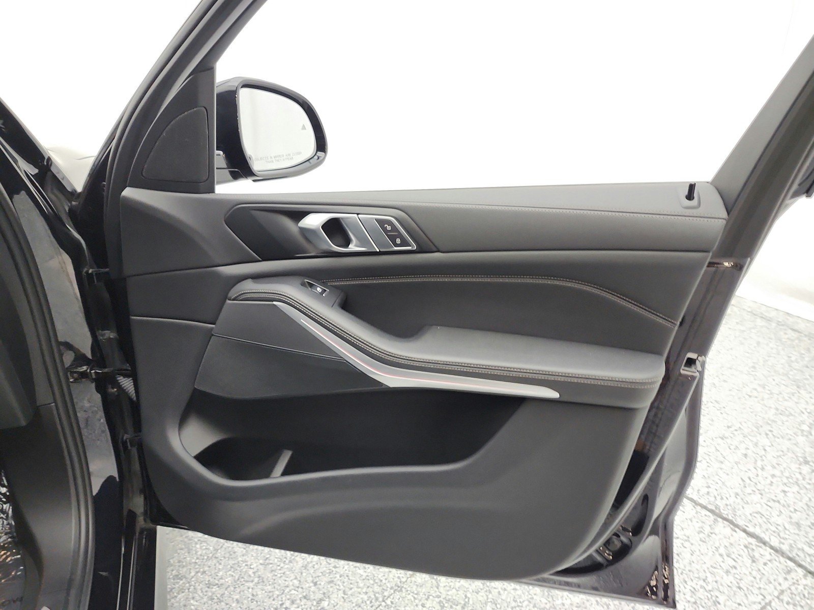 Used 2023 Carbon Black Metallic BMW sDrive40i Sports Activity Vehicle image 20