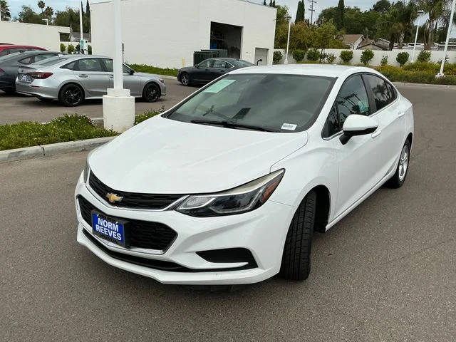 Used 2018 White Chevrolet LT image 9