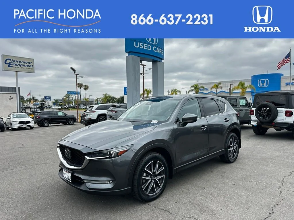 2017 Mazda CX-5 Grand Touring auto's photo