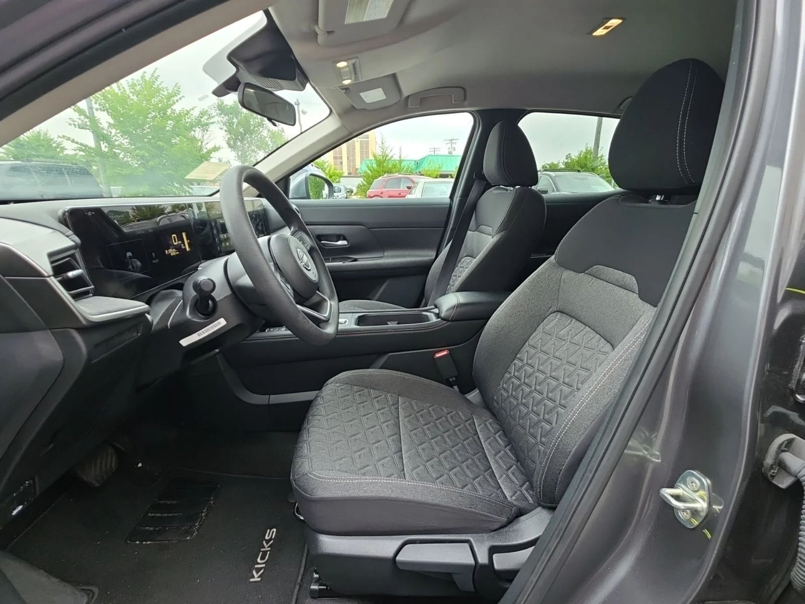 Used 2025 Gray Nissan SV image 9
