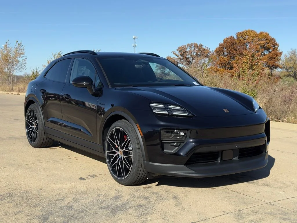2025 Porsche Macan S - Photo 12