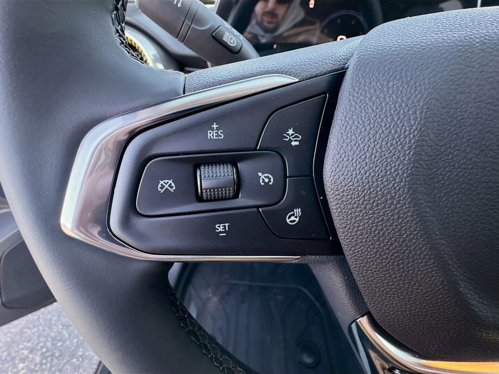 2026 Chevrolet Trax LT - Photo 36