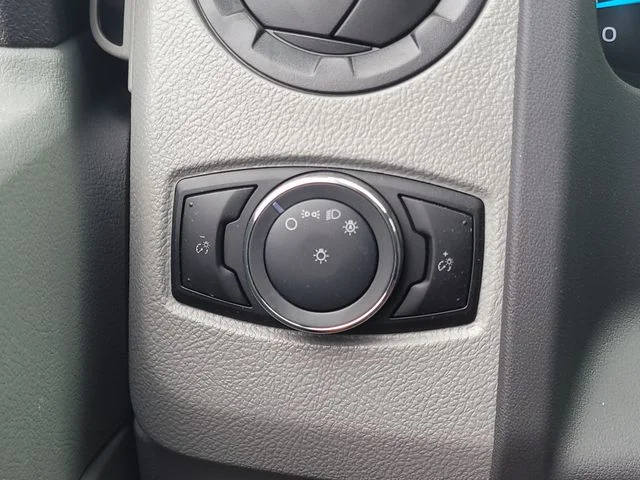 New 2027 Oxford White Ford Base image 25