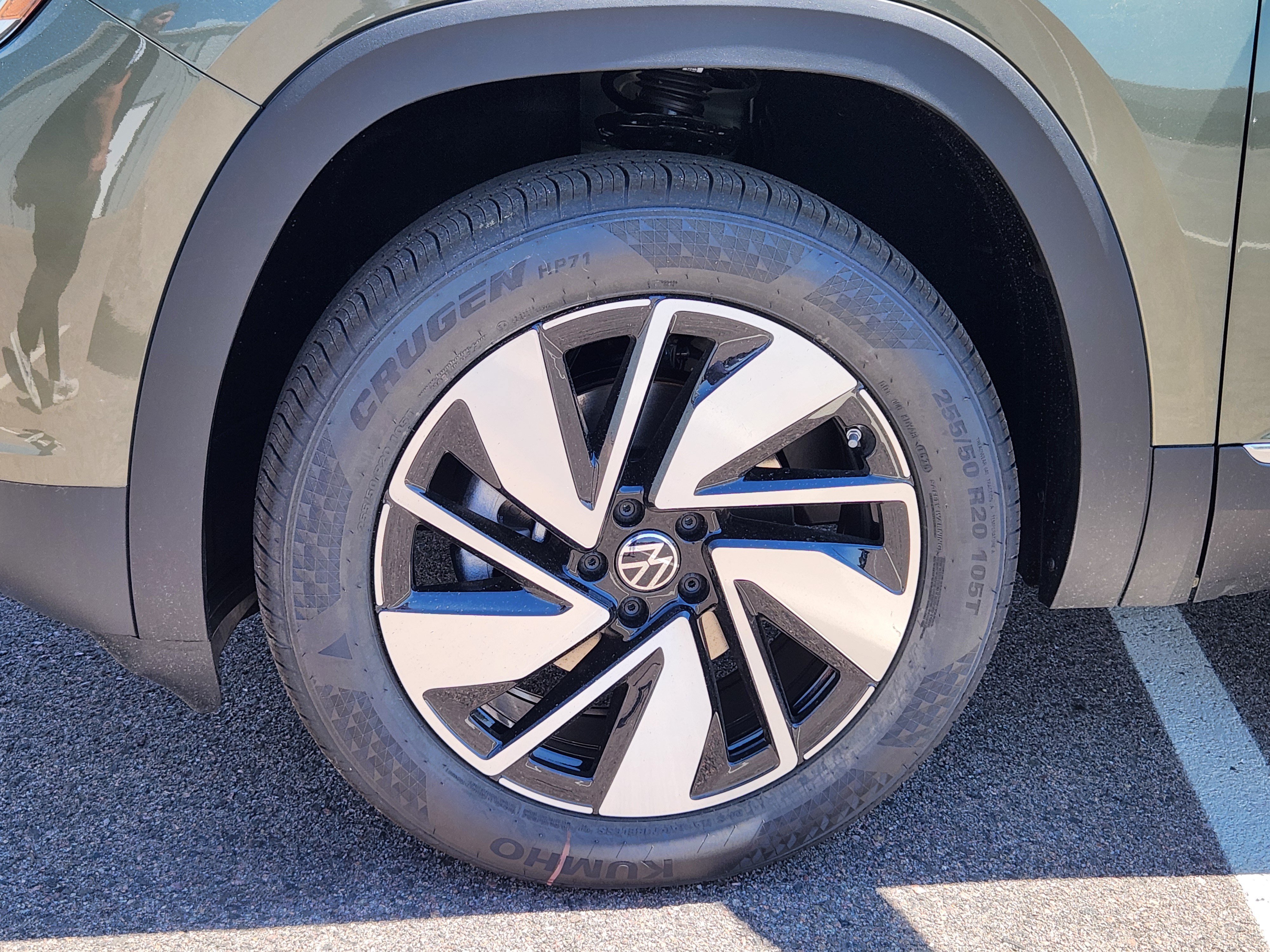 New 2026 Green Volkswagen 2.0T SEL image 9