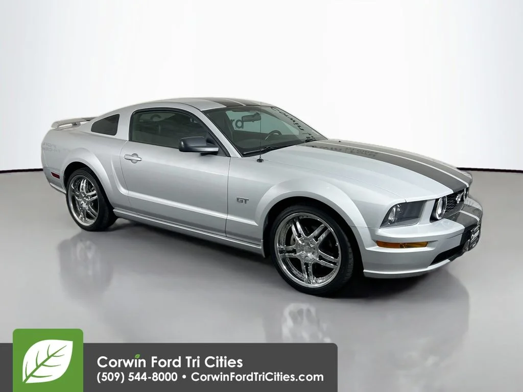 2006 Ford Mustang GT Deluxe's photo