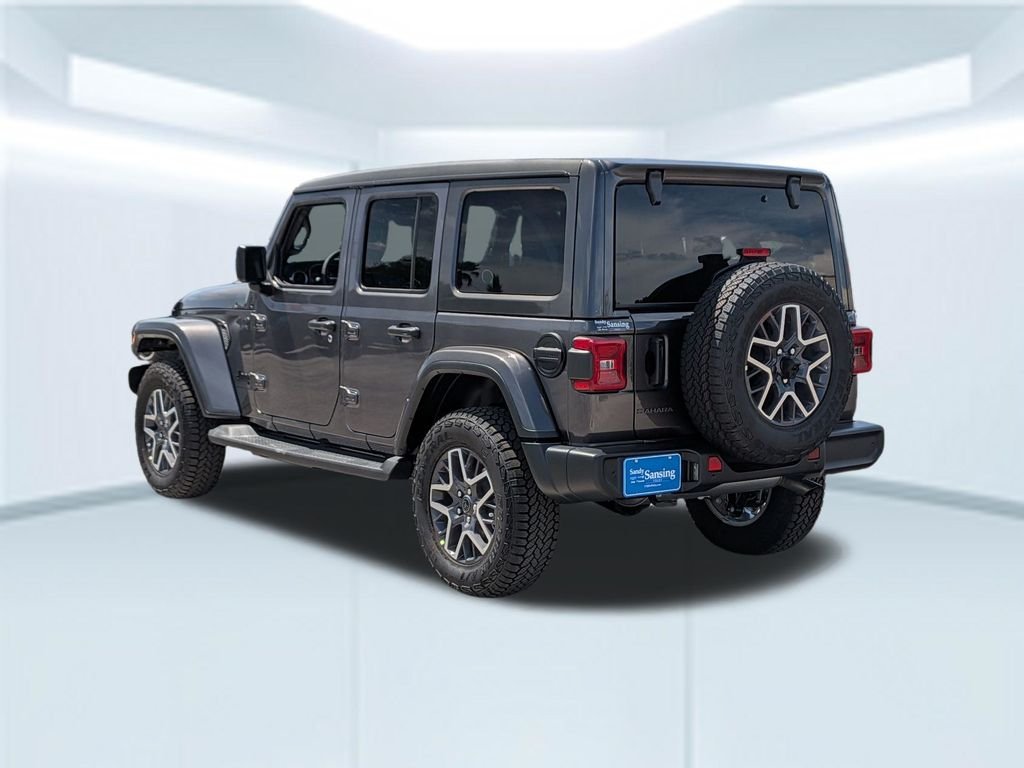 New 2026 Granite Crystal Metallic Clear-Coat Exterior Paint Jeep Sahara image 3