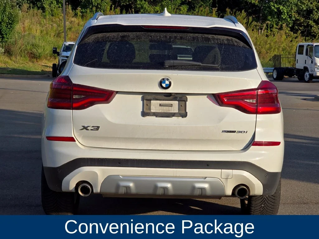 Used 2019 White BMW sDrive30i image 3