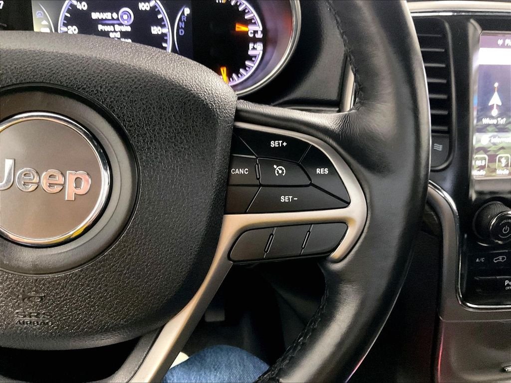 Used 2018 White Jeep Altitude image 23