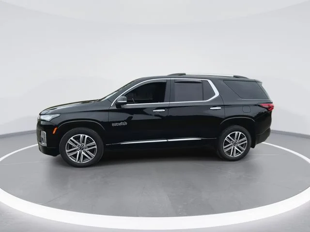 Used 2023 Black Chevrolet High Country image 2