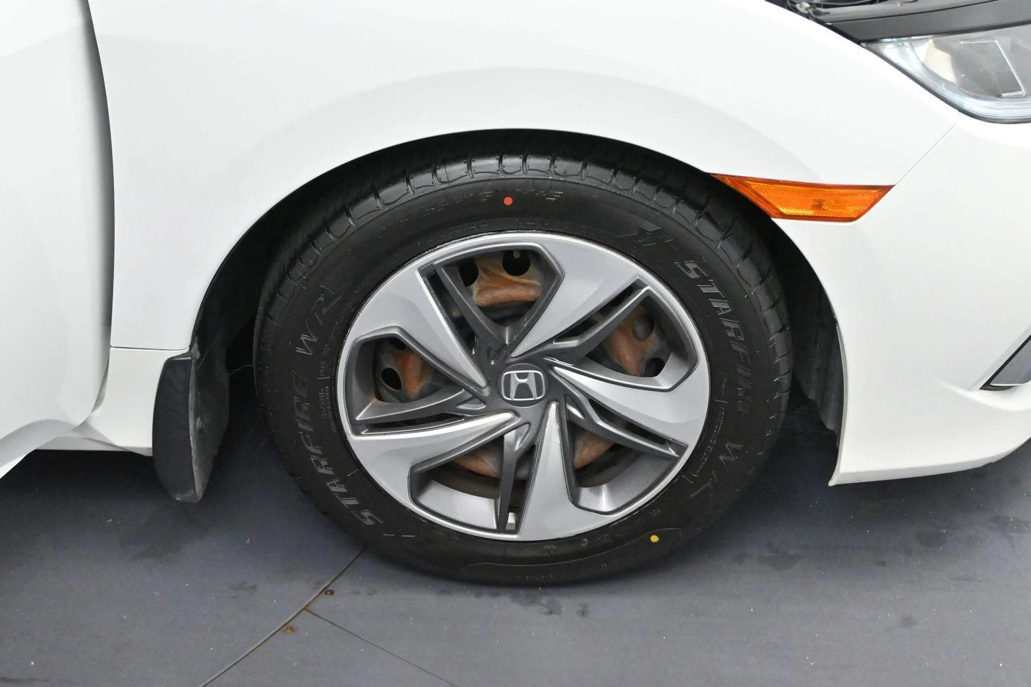 Used 2020 Platinum White Pearl Honda LX image 30
