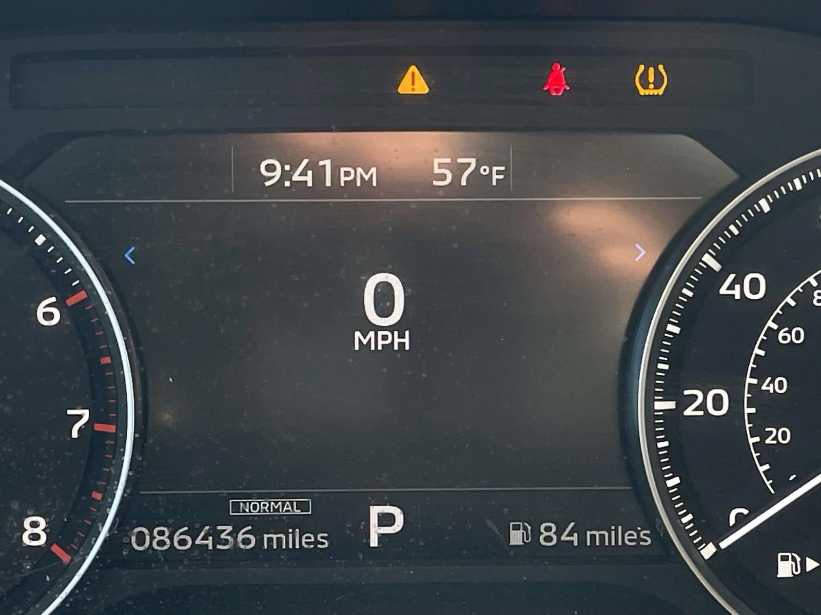 Used 2022 Red Diamond Mitsubishi ES image 14