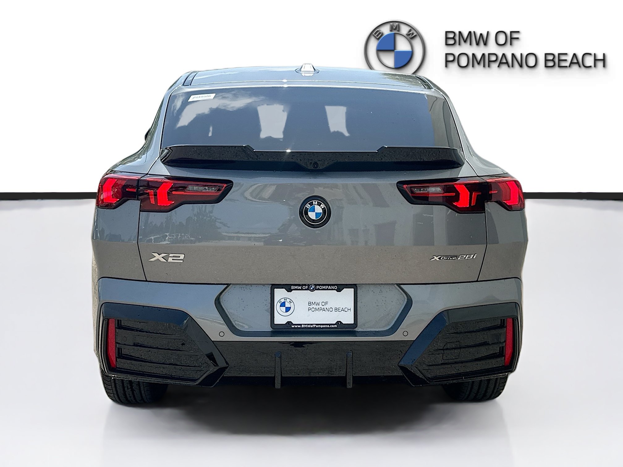 New 2026 Skyscraper Grey Metallic BMW xDrive28i image 5
