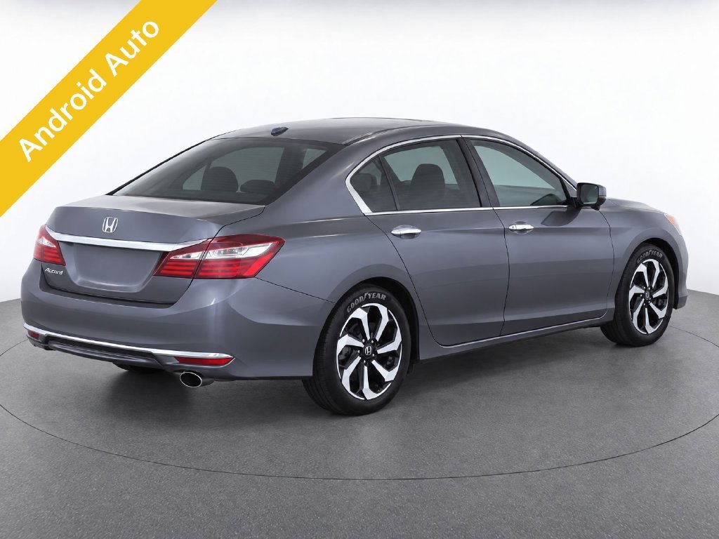 Used 2017  Honda EX image 3