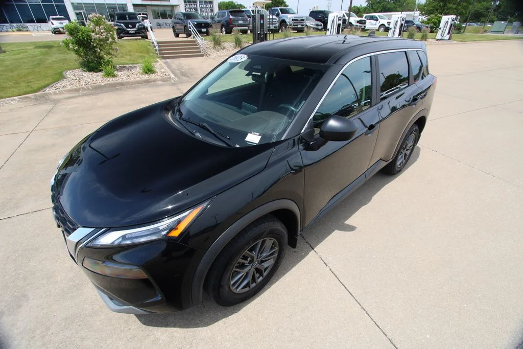 Used 2023 Black Nissan S image 18