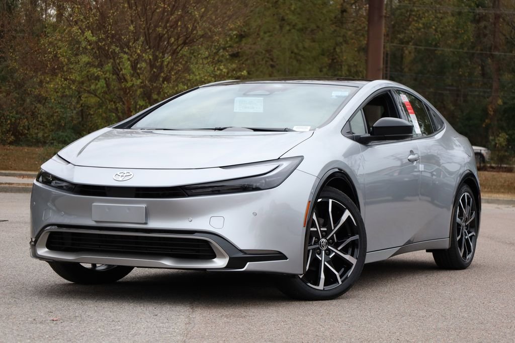 2026 Toyota Prius XSE Premium's photo