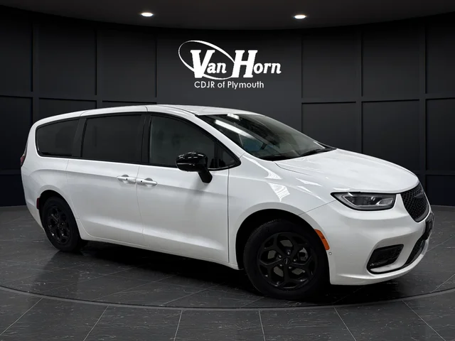 2024 Chrysler Pacifica Hybrid Select S-Appearance PHEV's photo