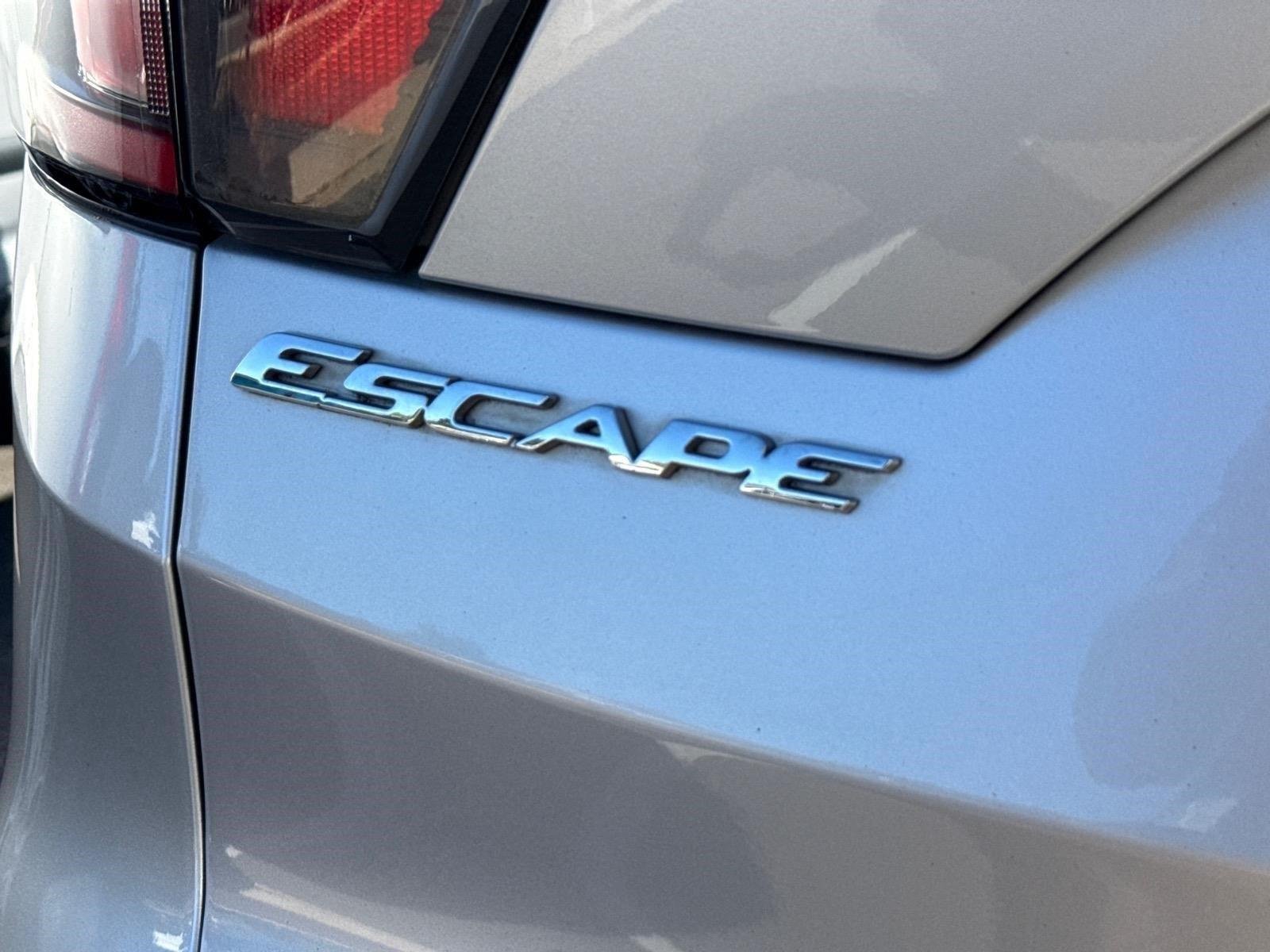 Used 2017 Ingot Silver Ford SE image 11