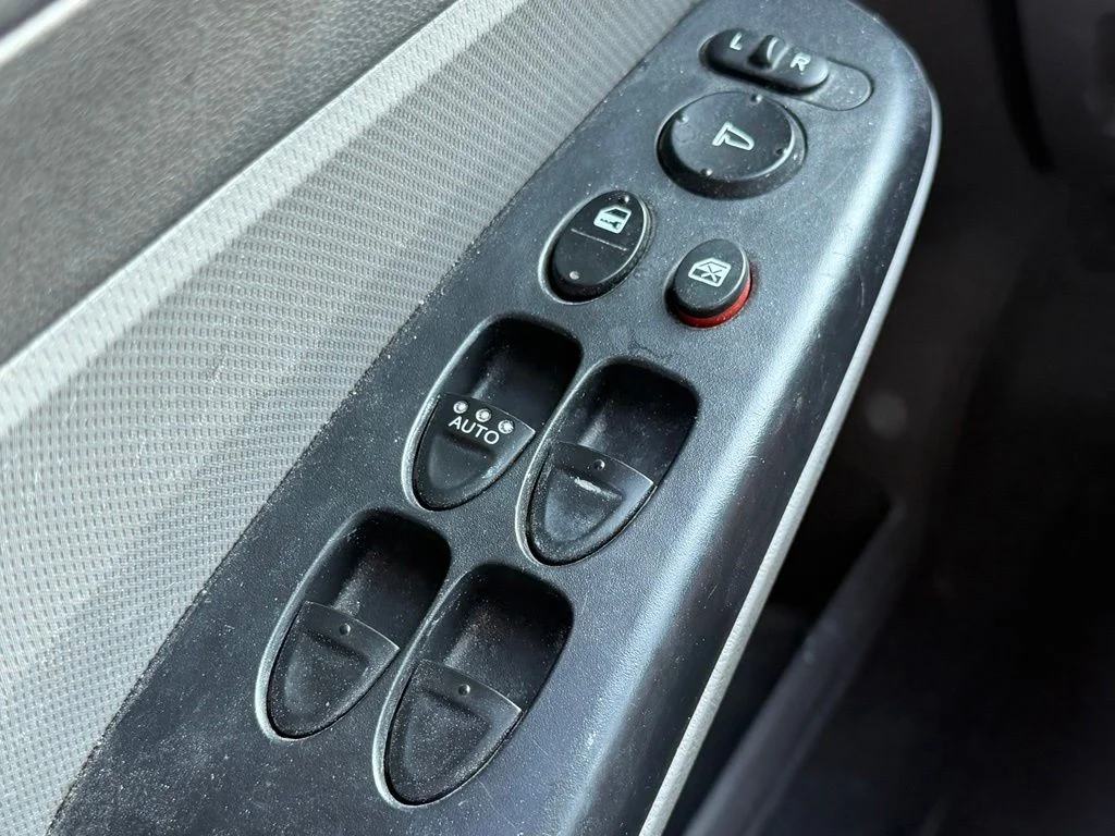 Used 2010  Honda EX image 19