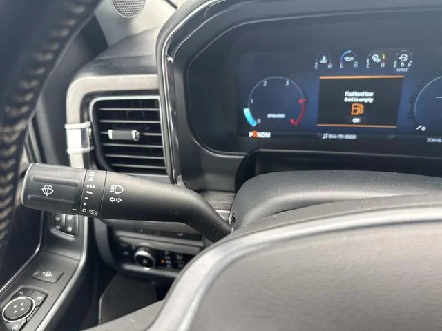 Used 2023 White Ford Lariat image 37