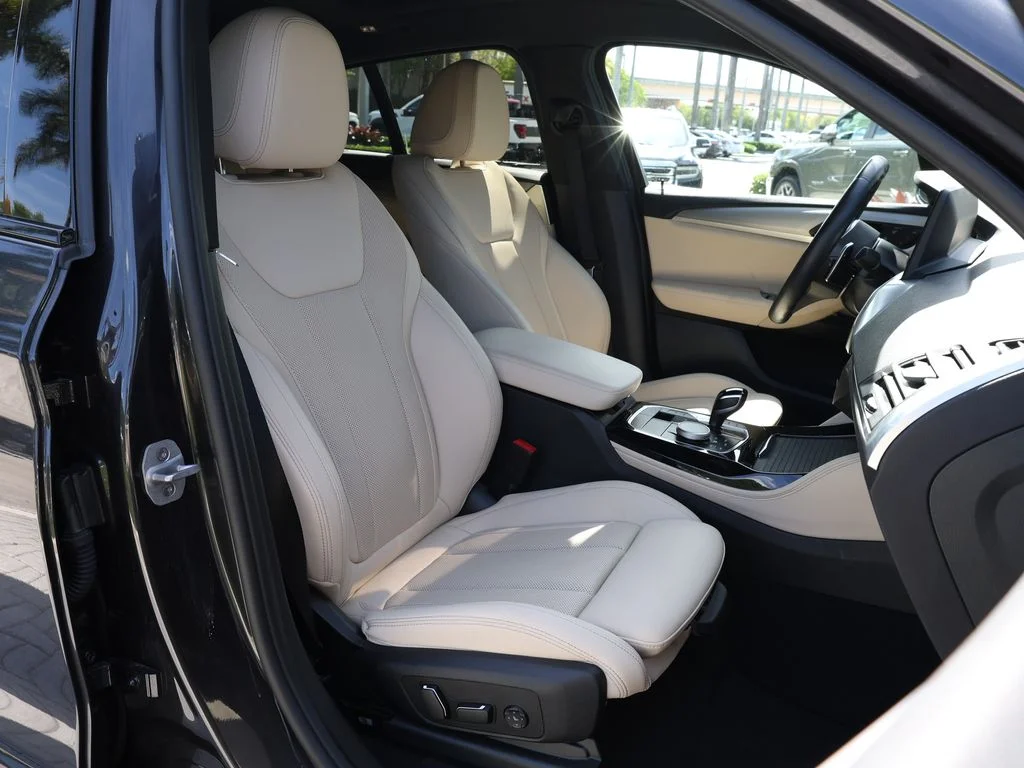 2025 BMW X4 30i - Photo 22