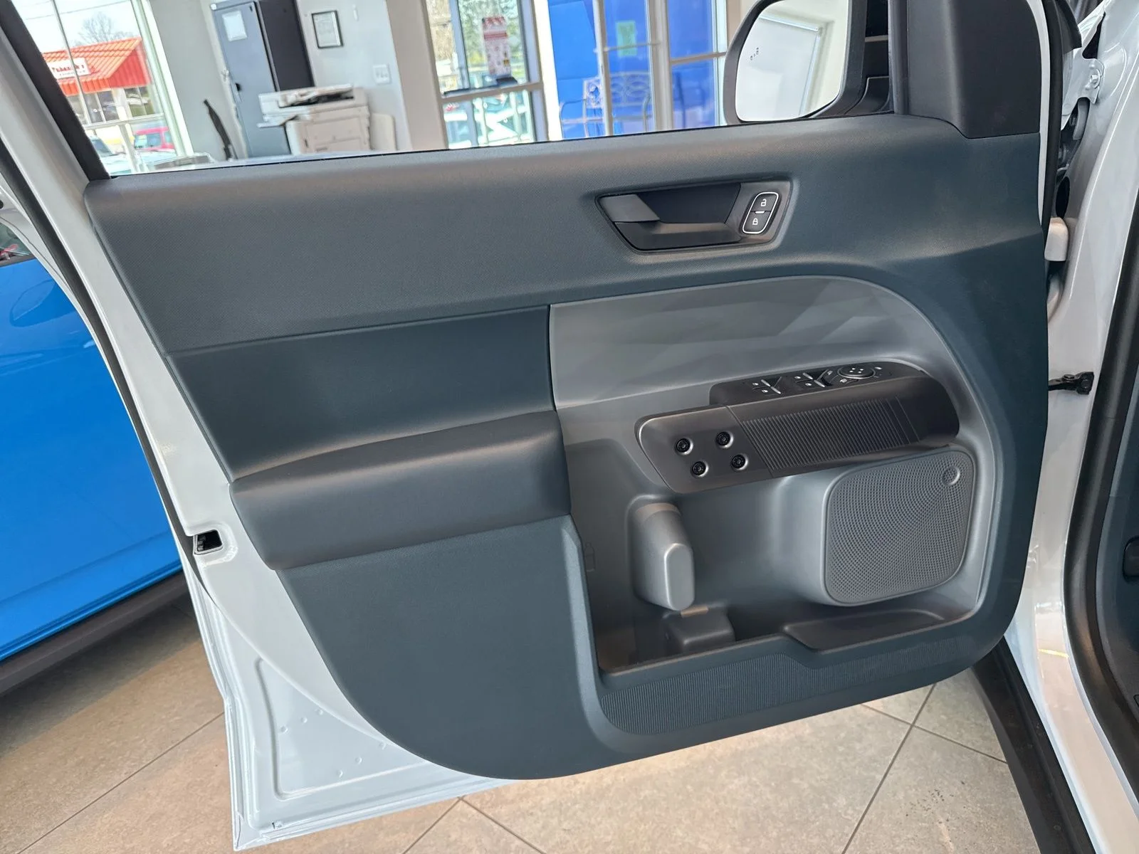 New 2026 Space White Metallic Ford XLT image 14