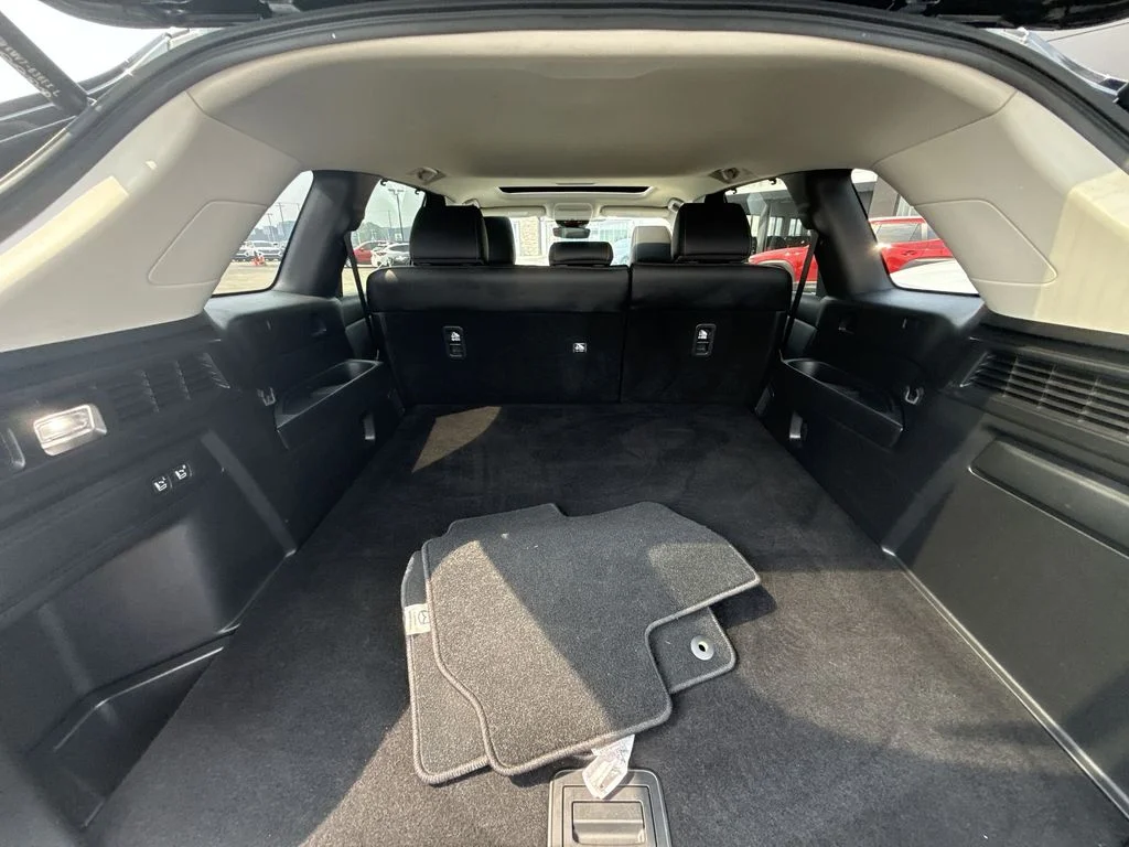 Used 2025 Black Mazda 3.3 Turbo Preferred image 26