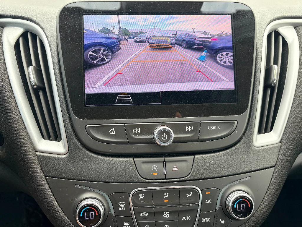 Used 2023 Gray Metallic Chevrolet LT image 17