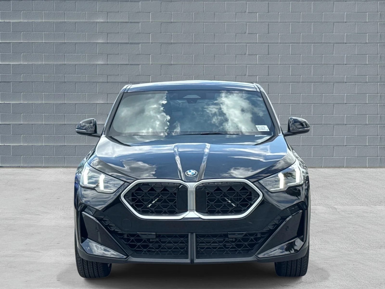 New 2026 Jet Black BMW xDrive28i image 2