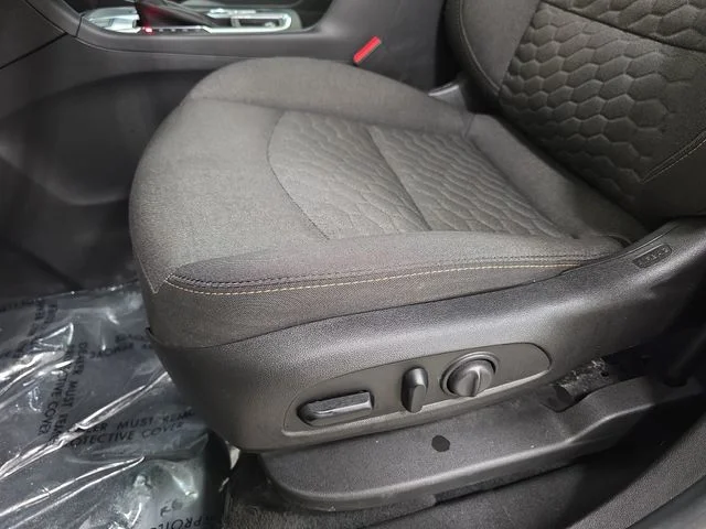Used 2019 Silver Ice Metallic Chevrolet LT image 29