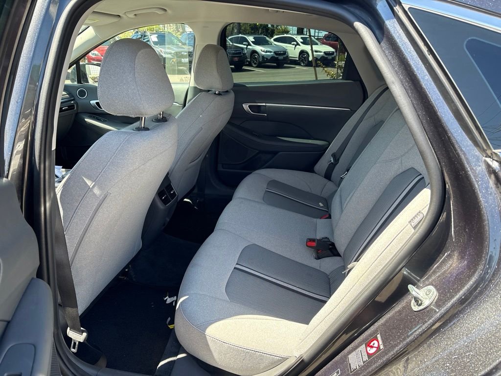 Used 2020 Gray Hyundai SEL image 11