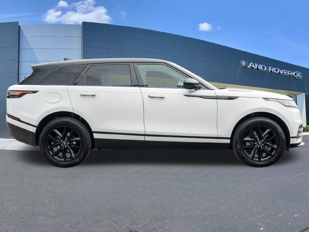 Certified Used 2026 White Land Rover Dynamic SE image 8