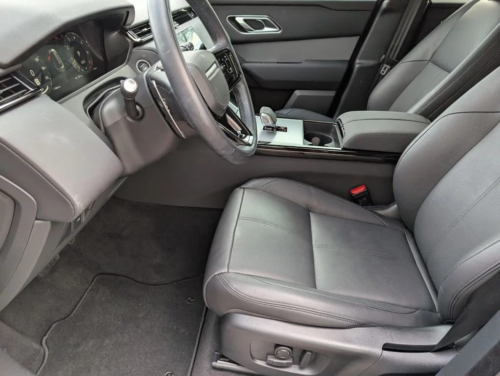 Certified Used 2025 White Land Rover S image 26