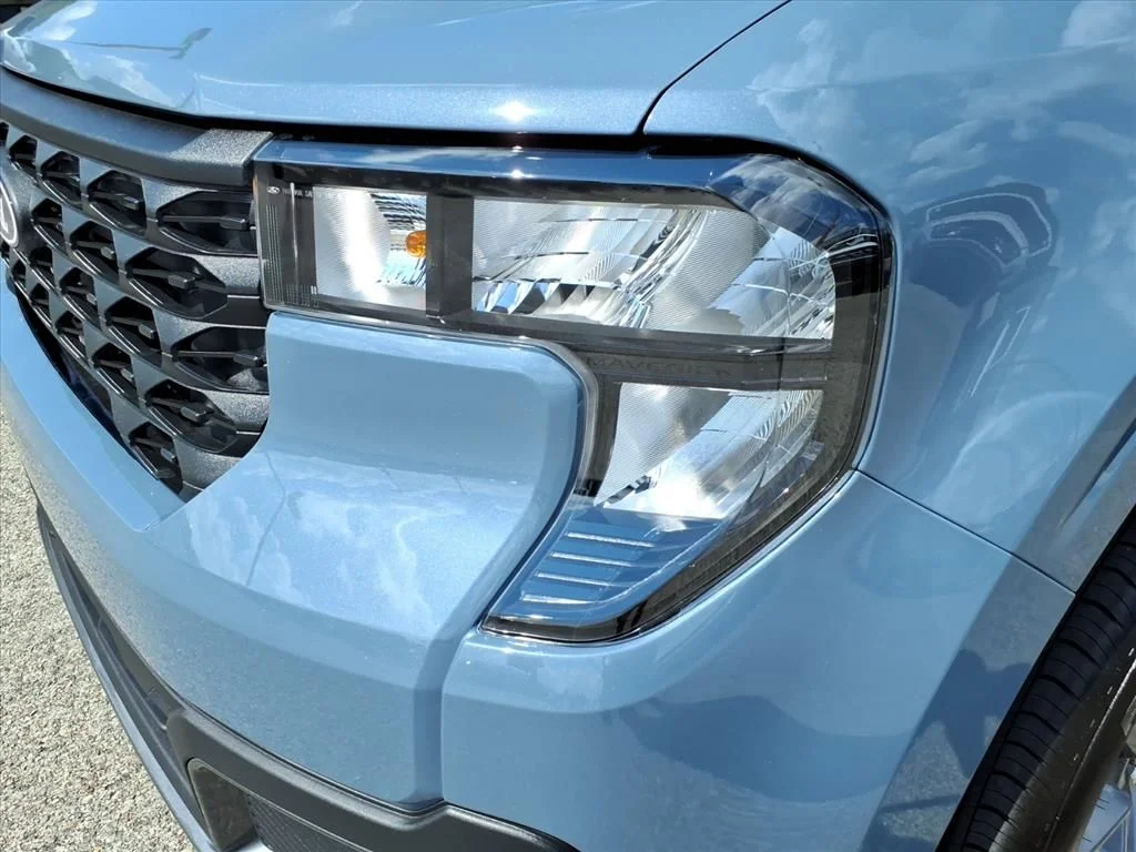 New 2026 Azure Gray Metallic Tri-Coat Ford XLT image 2