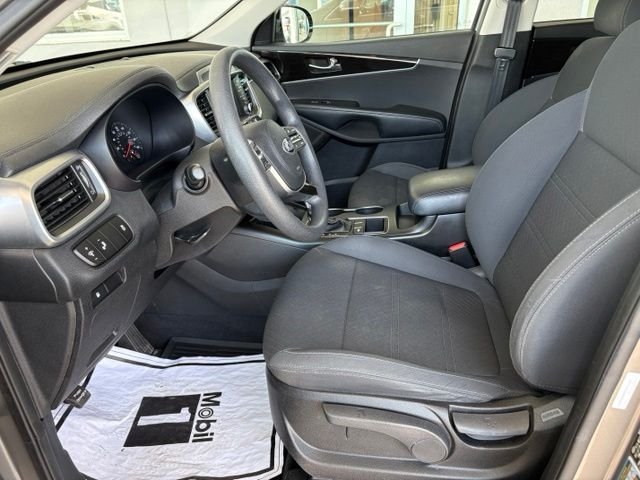 Used 2019 Titanium Silver Kia LX image 11